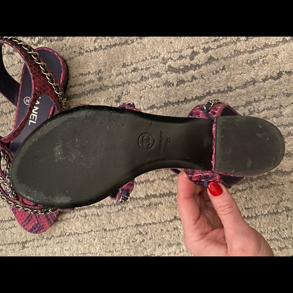 CHANEL sandals size 38 - gorgeous detail! - Picture 5 of 5